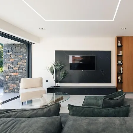 Villa Black Caviar *